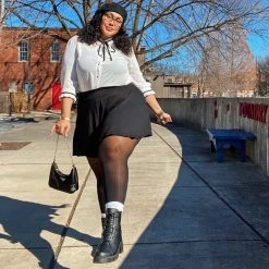 Novateks Mini-Flare Skirt - Gosh! Black