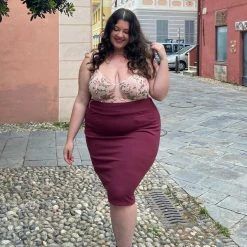 Novateks CLOTHING Pencil Skirt - Oh My! - Burgundy