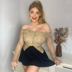 Novateks Mini-Flare Skirt - Gosh! Black