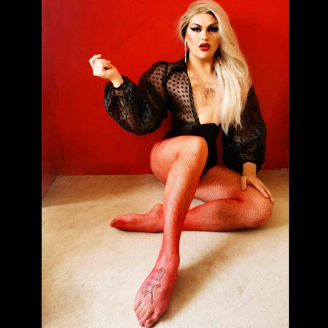 Calzifico Toninelli Fishnets - Bloody Mary