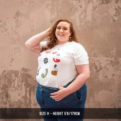 Novateks Snag X Taynee - Circle Of Love Tee