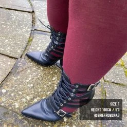 Calzifico Toninelli Merino Wool Tights - Red Velvet Cake